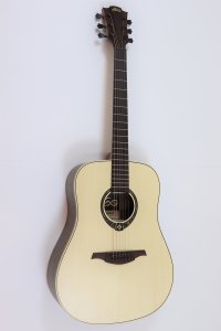 LAG Guitars　Tramontane T270D ハードケース付属