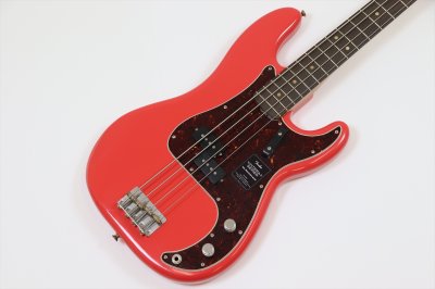 画像3: Fender　Limited Edition Vintera II Road Worn '60s Precision Bass Fiesta Red