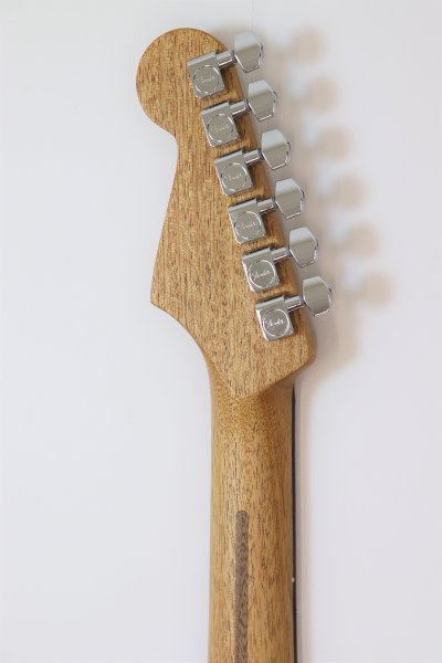 画像7: Fender Acoustasonic Player Jazzmaster 2-Color Sunburst (7)