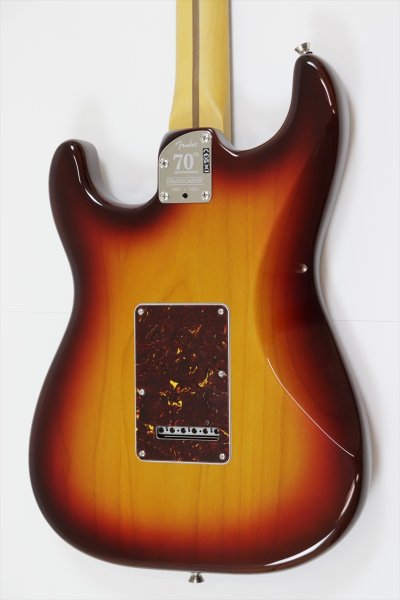 画像4: Fender 70th Anniversary American Professional II Stratocaster Comet Burst (4)
