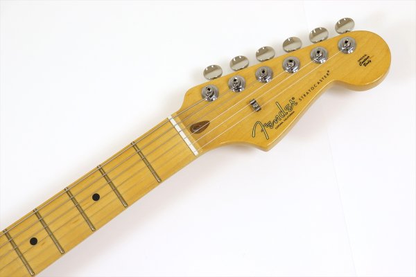 画像4: Fender　American Professional Classic Stratocaster 3-Color Sunburst (4)