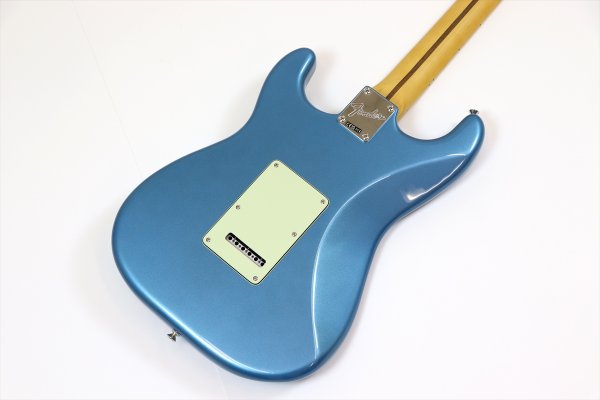 画像6: Fender　American Professional Classic Stratocaster HSS Faded Lake Placid Blue (6)