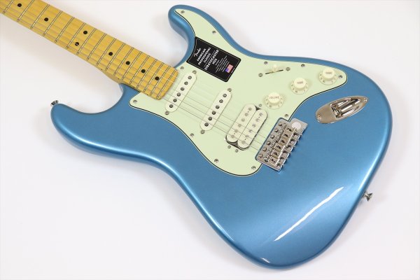 画像8: Fender　American Professional Classic Stratocaster HSS Faded Lake Placid Blue (8)