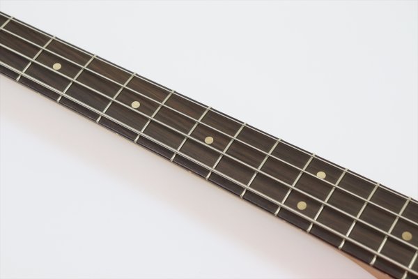 画像9: Fender　Limited Edition Vintera II Road Worn '60s Precision Bass Fiesta Red (9)