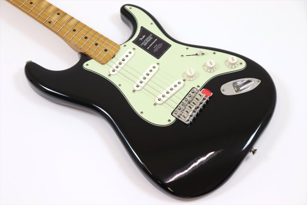 画像8: Fender　Limited Edition Vintera II Road Worn '60s Stratocaster Black (8)