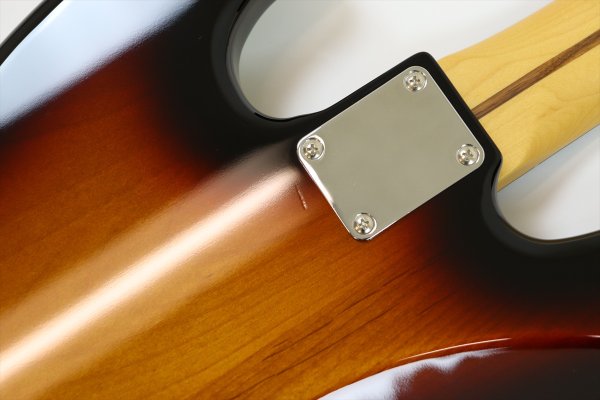 画像11: Fender　2024 Collection, Made in Japan Hybrid II Jazz Bass PJ 3-Color Sunburst 【キズあり特価】 (11)