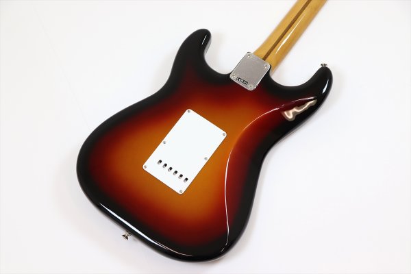 画像6: Fender　Vintera III Late '50s Stratocaster, Maple Fingerboard, 3-Color Sunburst (6)