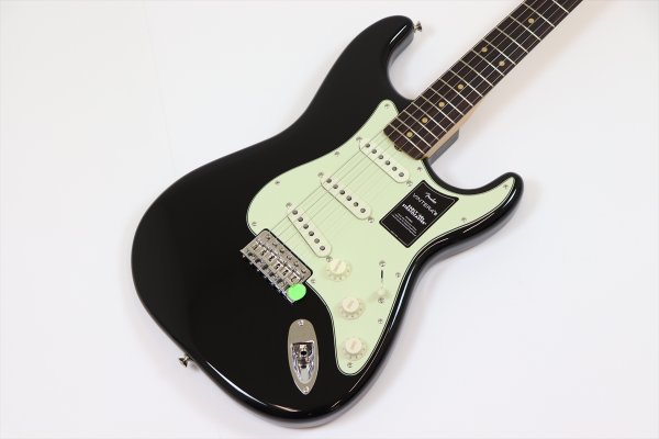画像3: Fender　Vintera III Early '60s Stratocaster, Rosewood Fingerboard, Black (3)