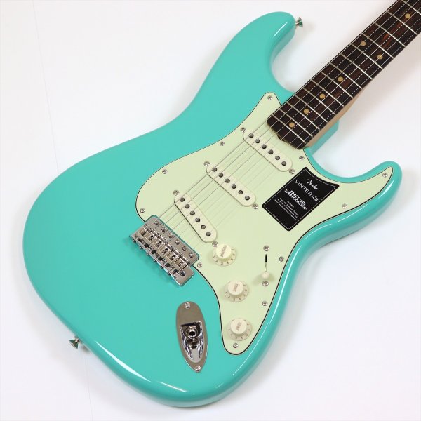 画像1: Fender　Vintera III Early '60s Stratocaster, Rosewood Fingerboard, Seafoam Green (1)