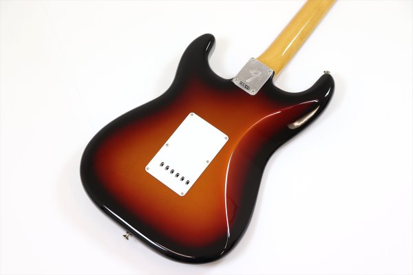 画像6: Fender　Vintera III Late '60s Stratocaster, Rosewood Fingerboard, 3-Color Sunburst (6)