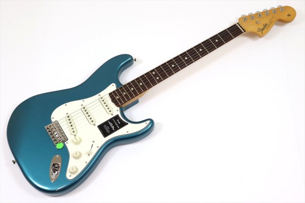 画像2: Fender　Vintera III Late '60s Stratocaster, Rosewood Fingerboard, Ocean Turquoise (2)