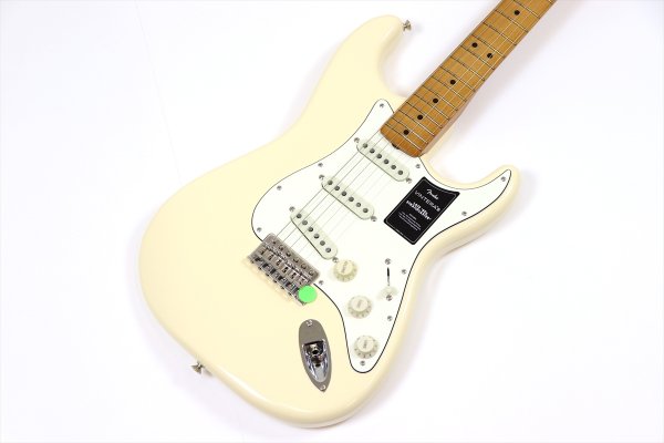 画像3: Fender　Vintera III Late '60s Stratocaster, Maple Fingerboard, Olympic White (3)