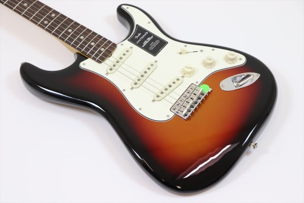 画像8: Fender　Vintera III Late '60s Stratocaster, Rosewood Fingerboard, 3-Color Sunburst (8)