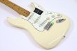 画像8: Fender　Vintera III Late '60s Stratocaster, Maple Fingerboard, Olympic White (8)
