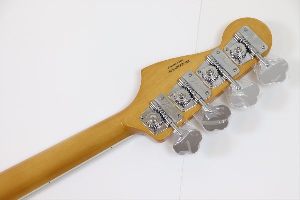 画像7: Fender　Vintera III Early '70s Jazz Bass, Rosewood Fingerboard, Black (7)