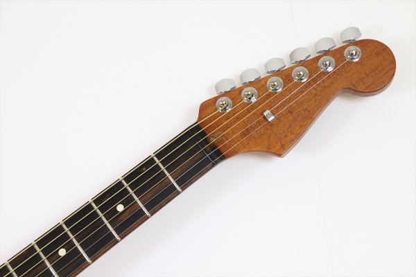 画像4: Fender　American Acoustasonic Jazzmaster All-Mahogany Bourbon Burst (4)