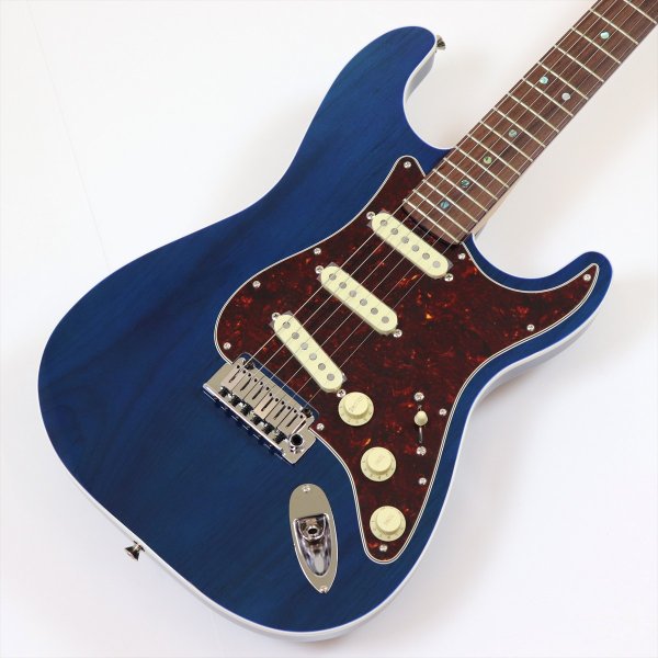 画像1: Fender　Made in Japan Limited Active Modern Stratocaster, Rosewood Fingerboard, Sapphire Blue Transparent (1)