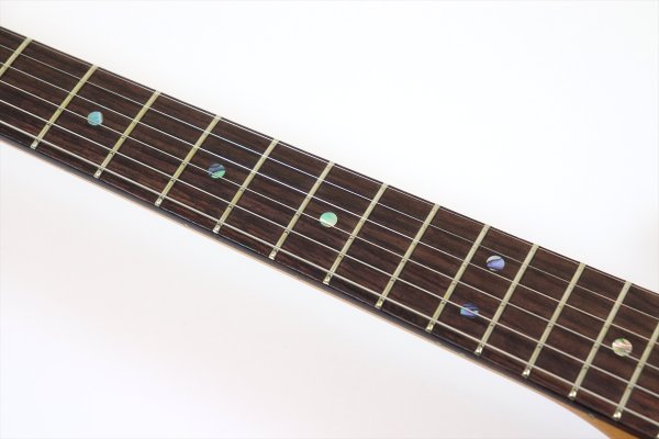 画像9: Fender　Made in Japan Limited Active Modern Stratocaster, Rosewood Fingerboard, 2-Color Sunburst (9)