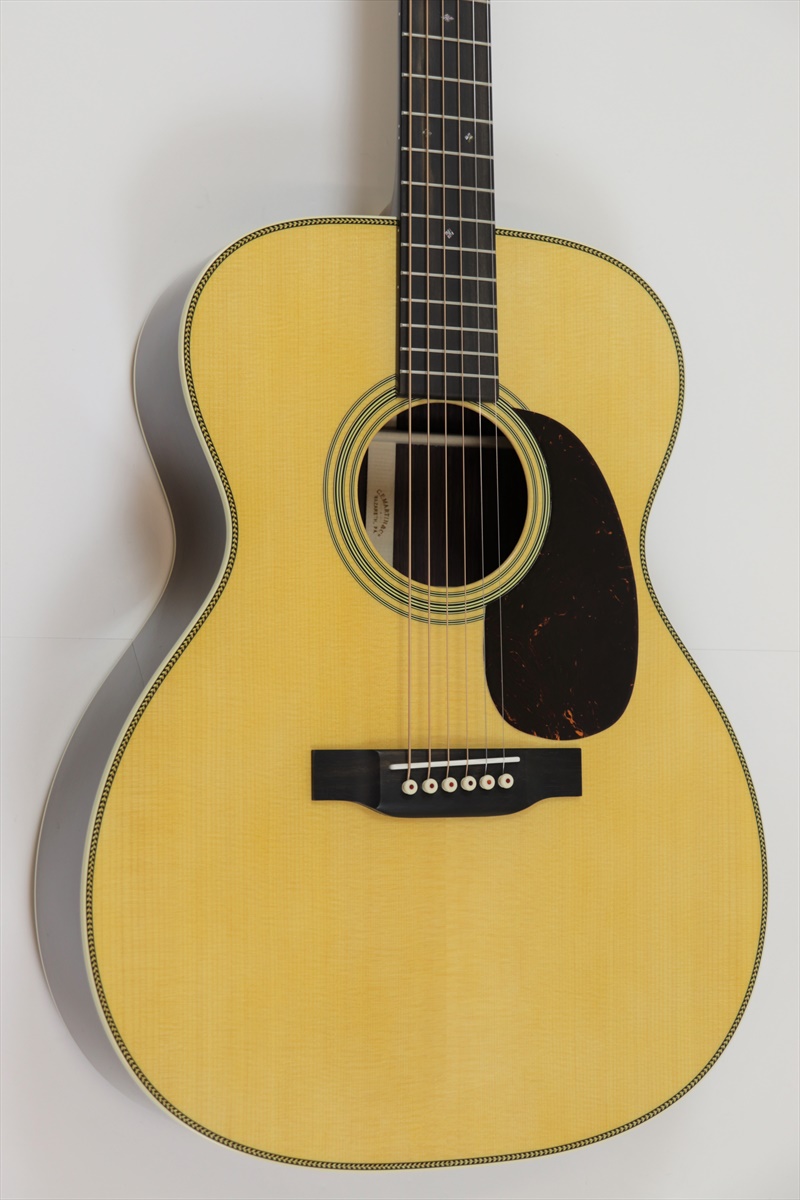 Martin Standard Series 000-28 Standard