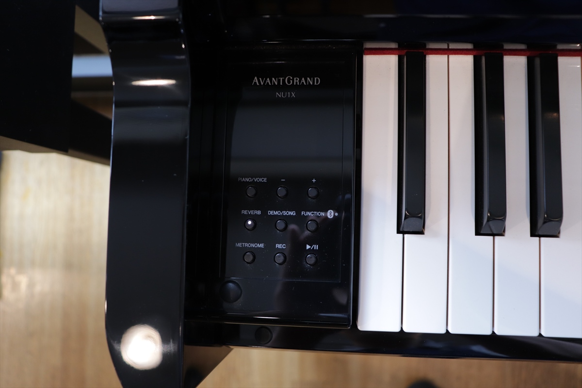 【店頭展示品・送料別・代引不可】YAMAHA　AvantGrand（アバングランド） NU1X